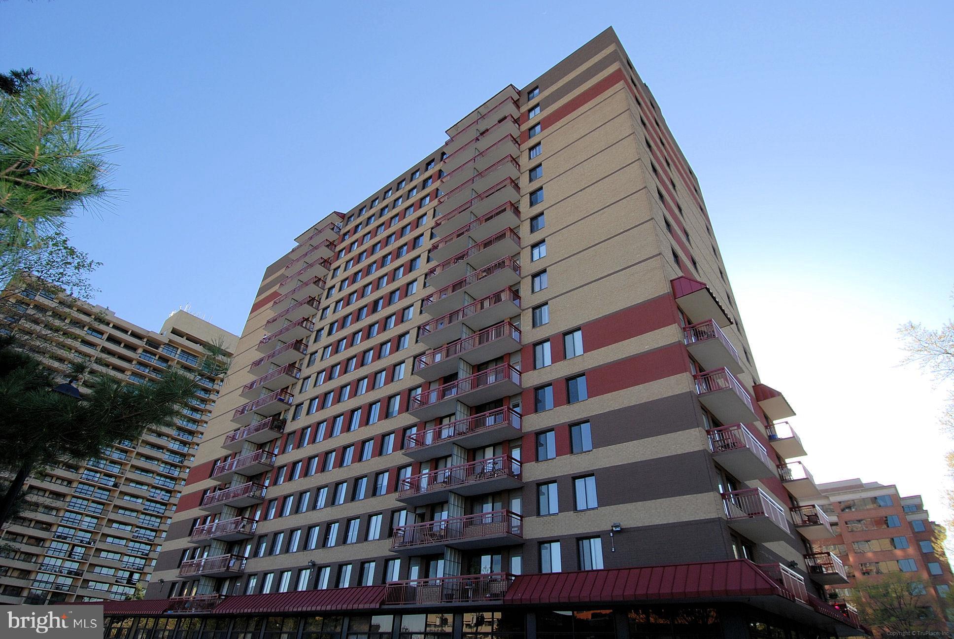 OLD TOWN ALEXANDRIA - Residential Lease