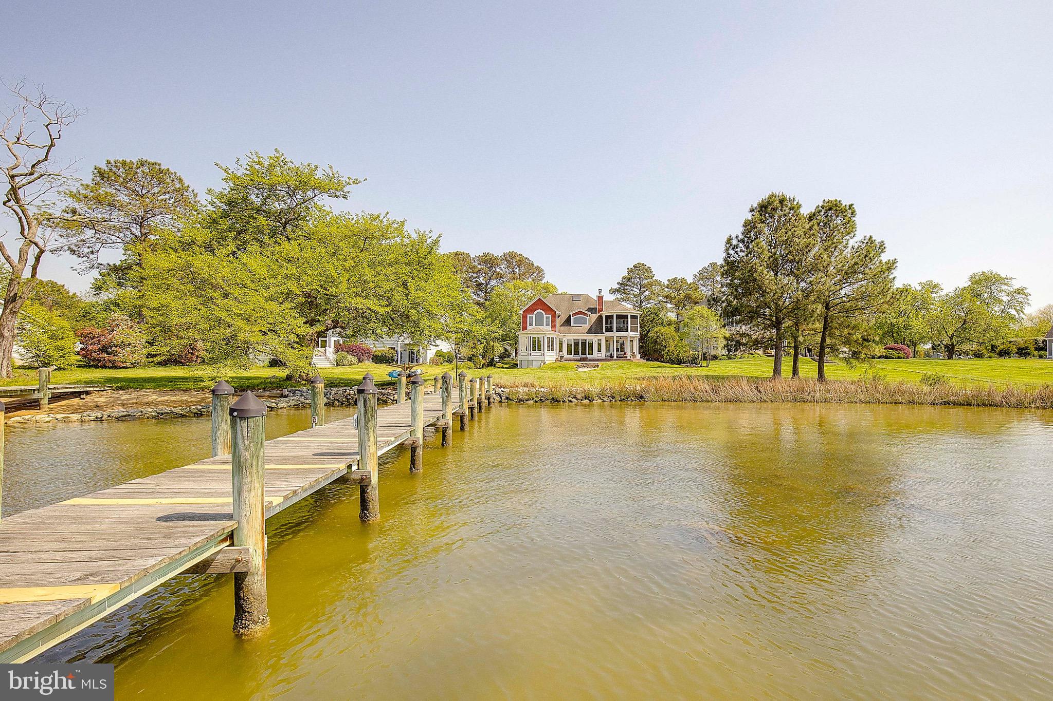 BENTONS PLEASURE - Residential