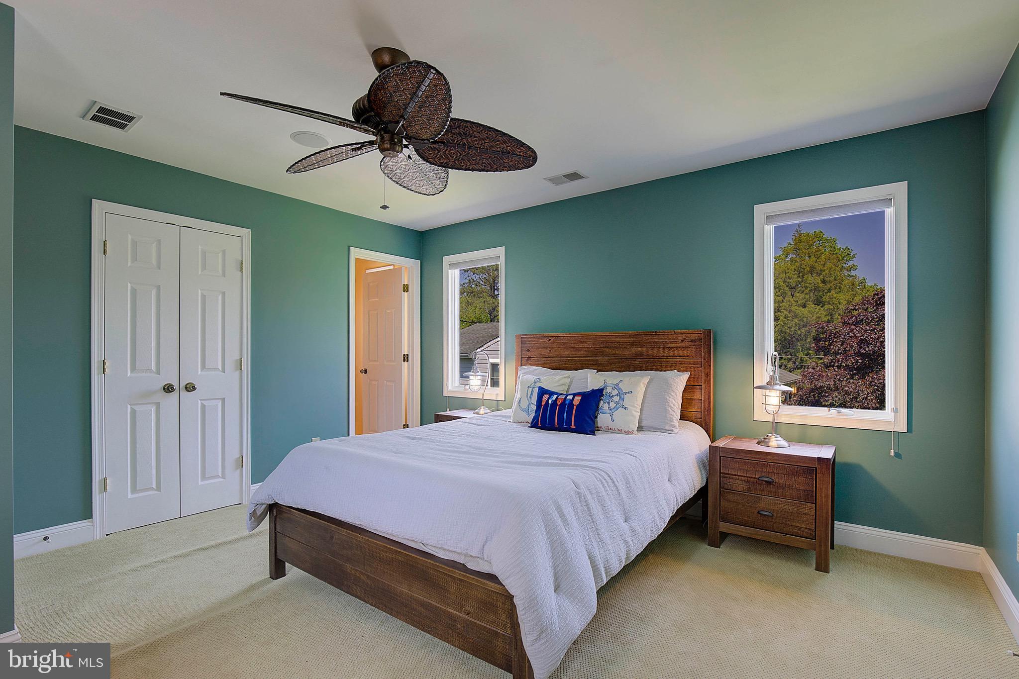 BENTONS PLEASURE - Residential