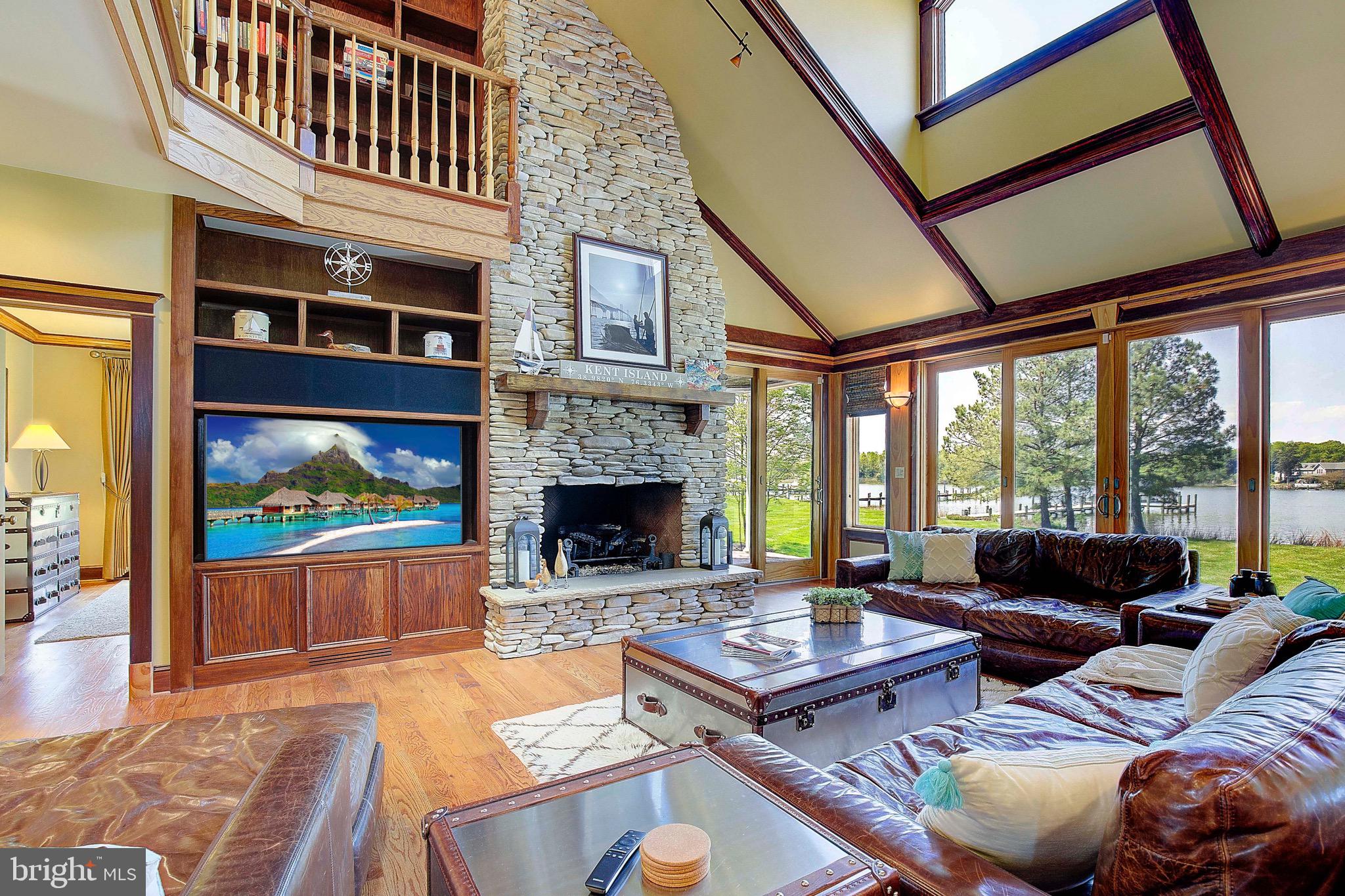 BENTONS PLEASURE - Residential