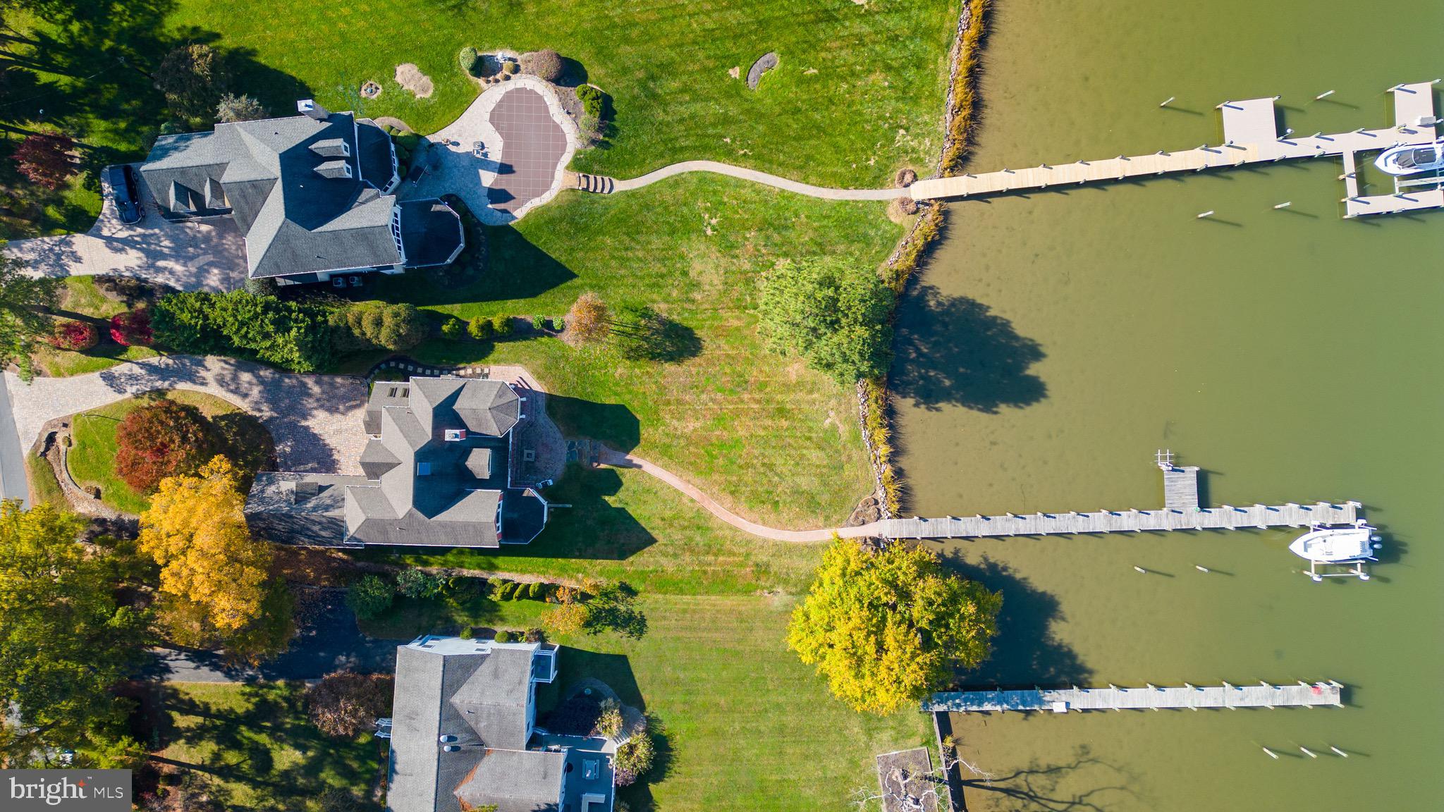 BENTONS PLEASURE - Residential