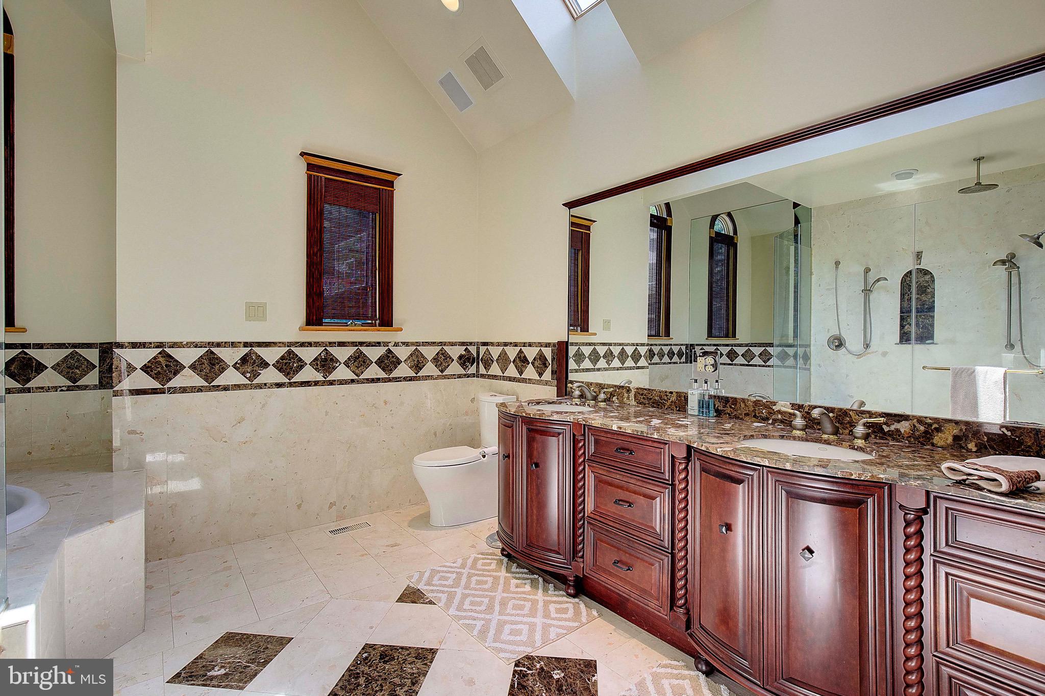 BENTONS PLEASURE - Residential