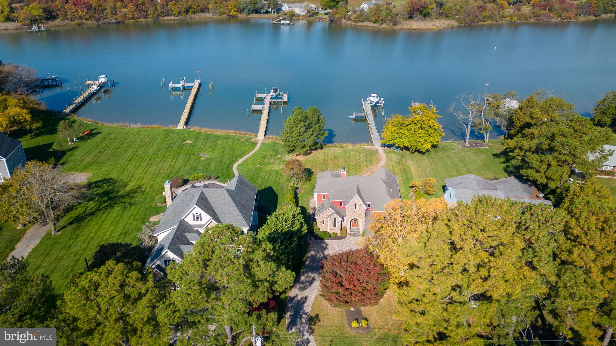 BENTONS PLEASURE - Residential