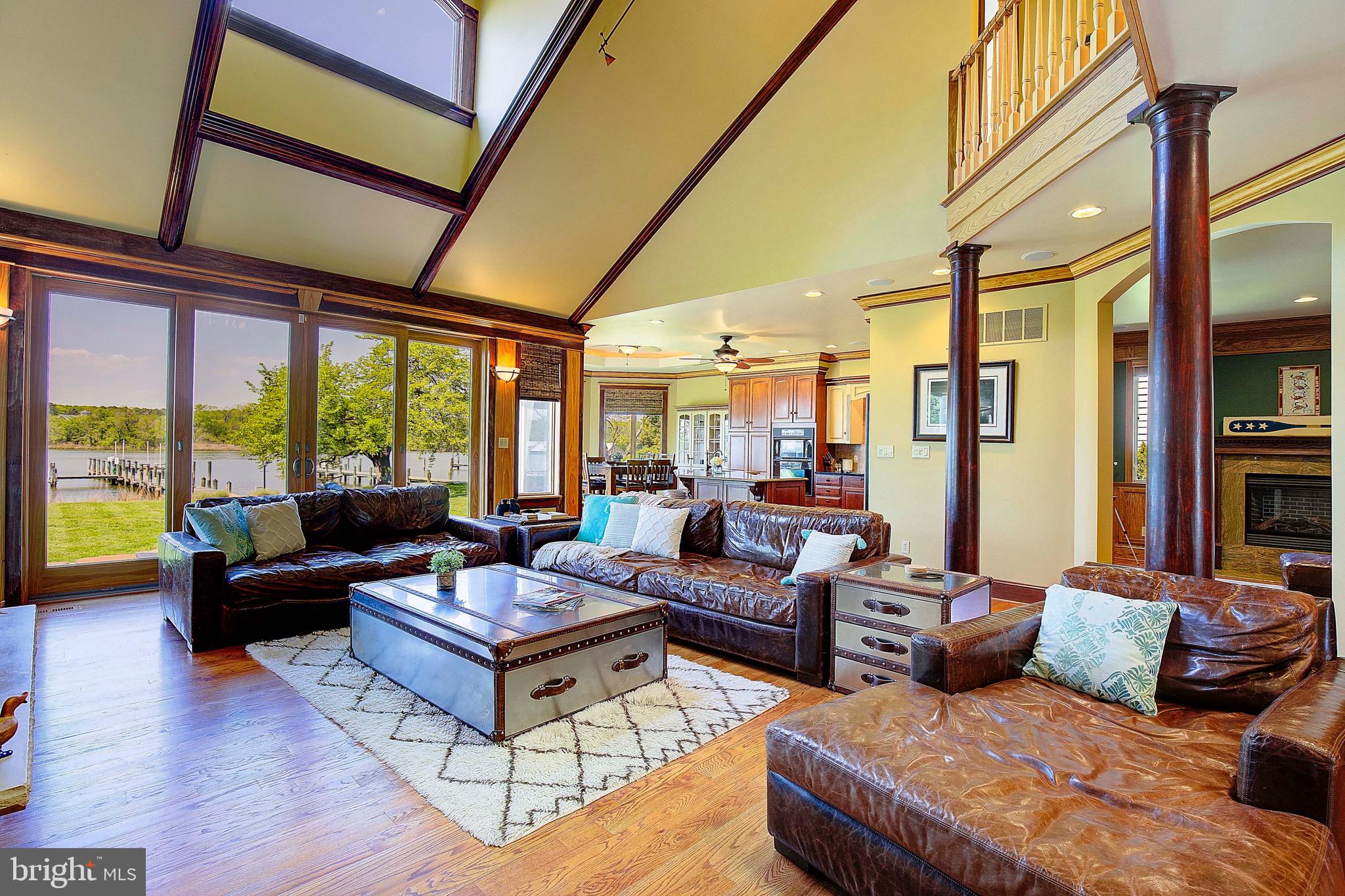 BENTONS PLEASURE - Residential