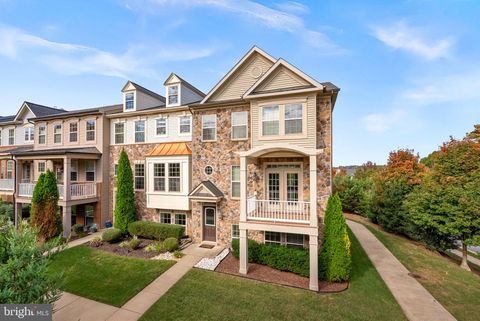 46685 JOUBERT TERRACE STERLING VA 20165