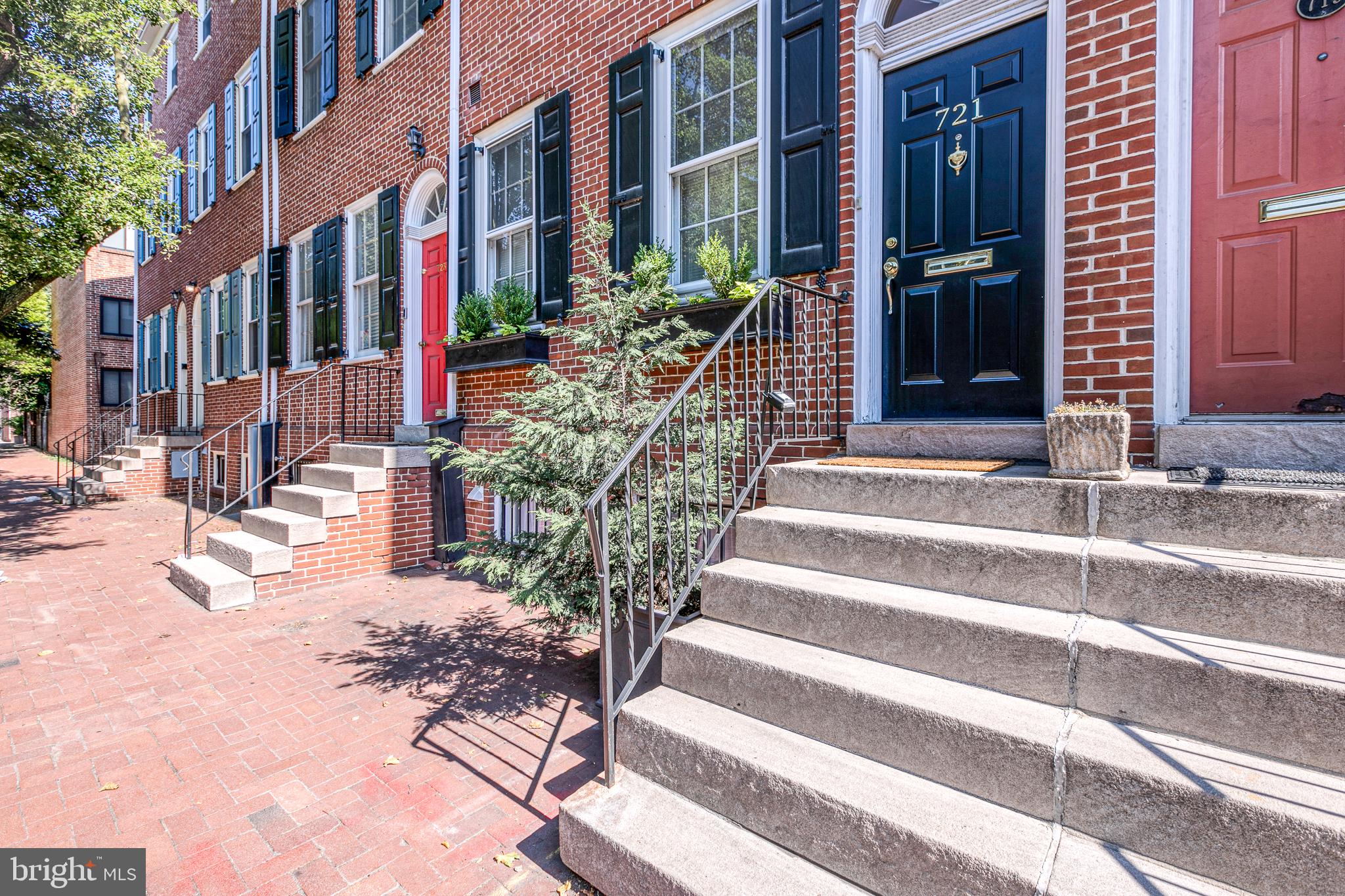 SOCIETY HILL - Residential