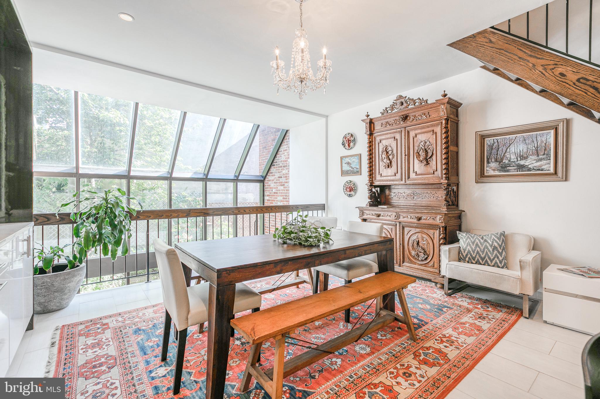 SOCIETY HILL - Residential