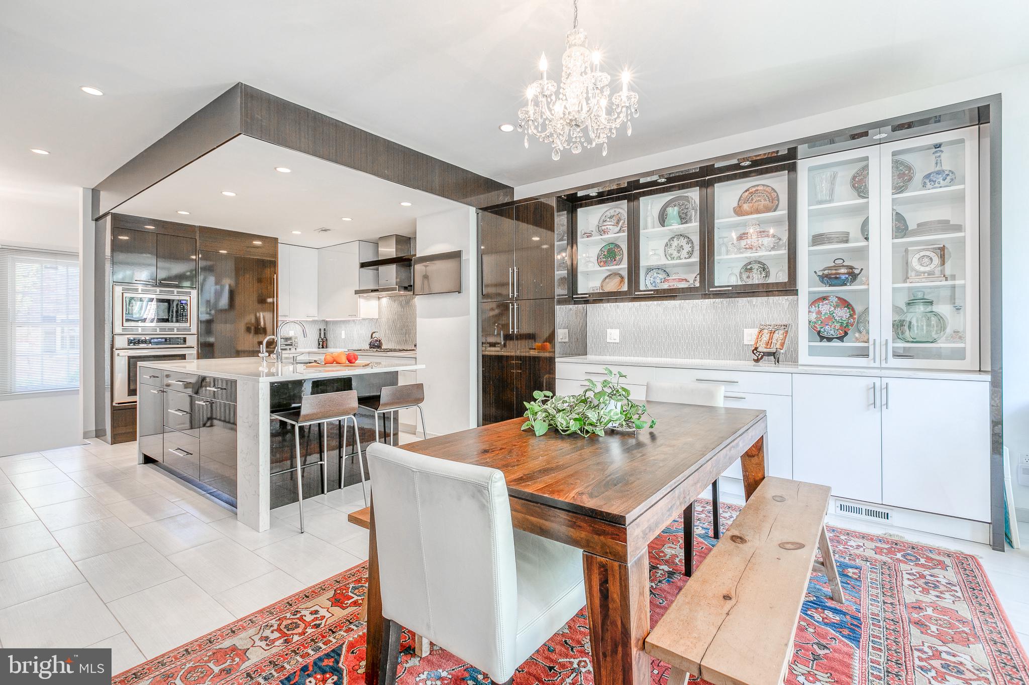 SOCIETY HILL - Residential