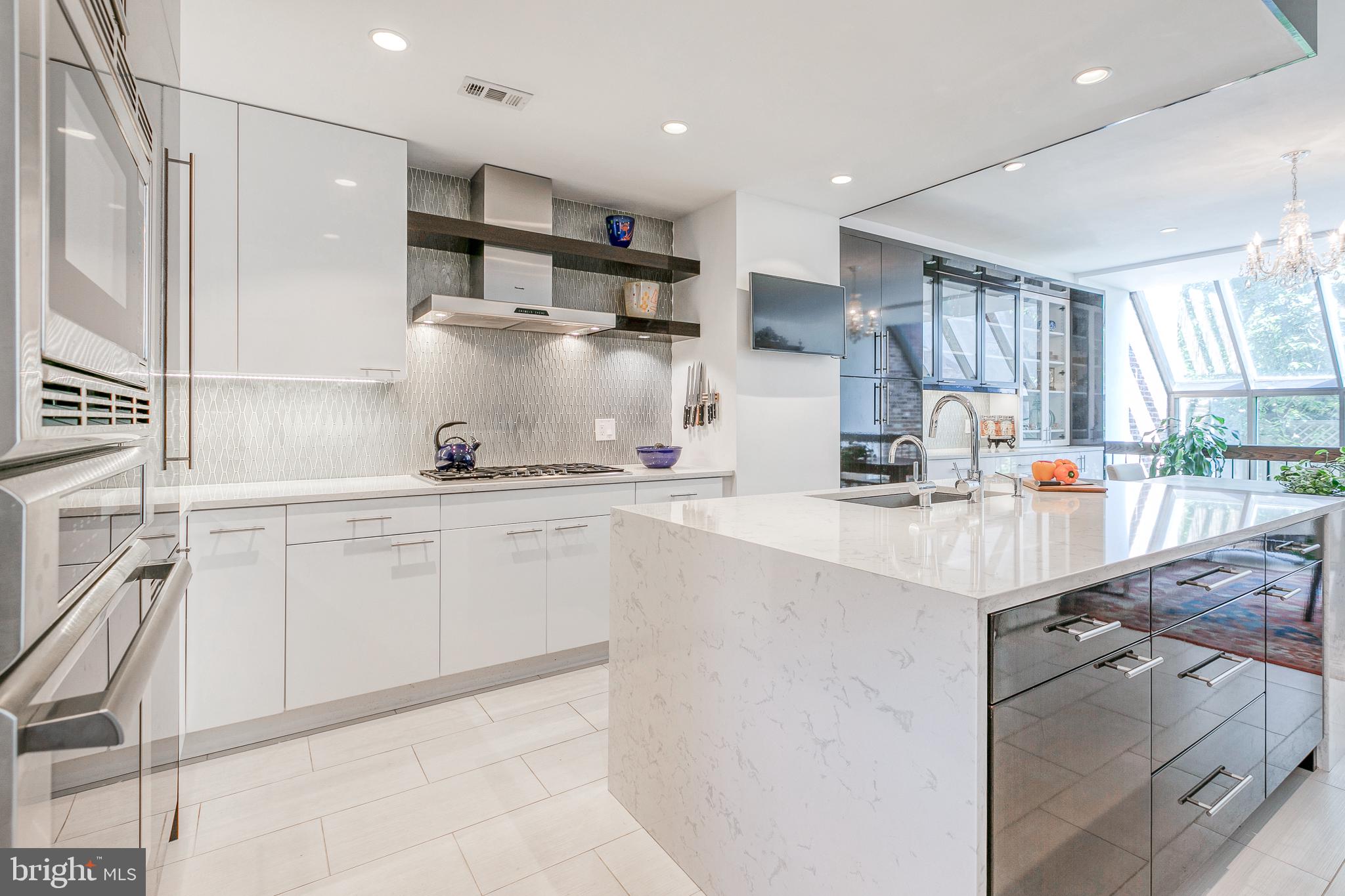 SOCIETY HILL - Residential