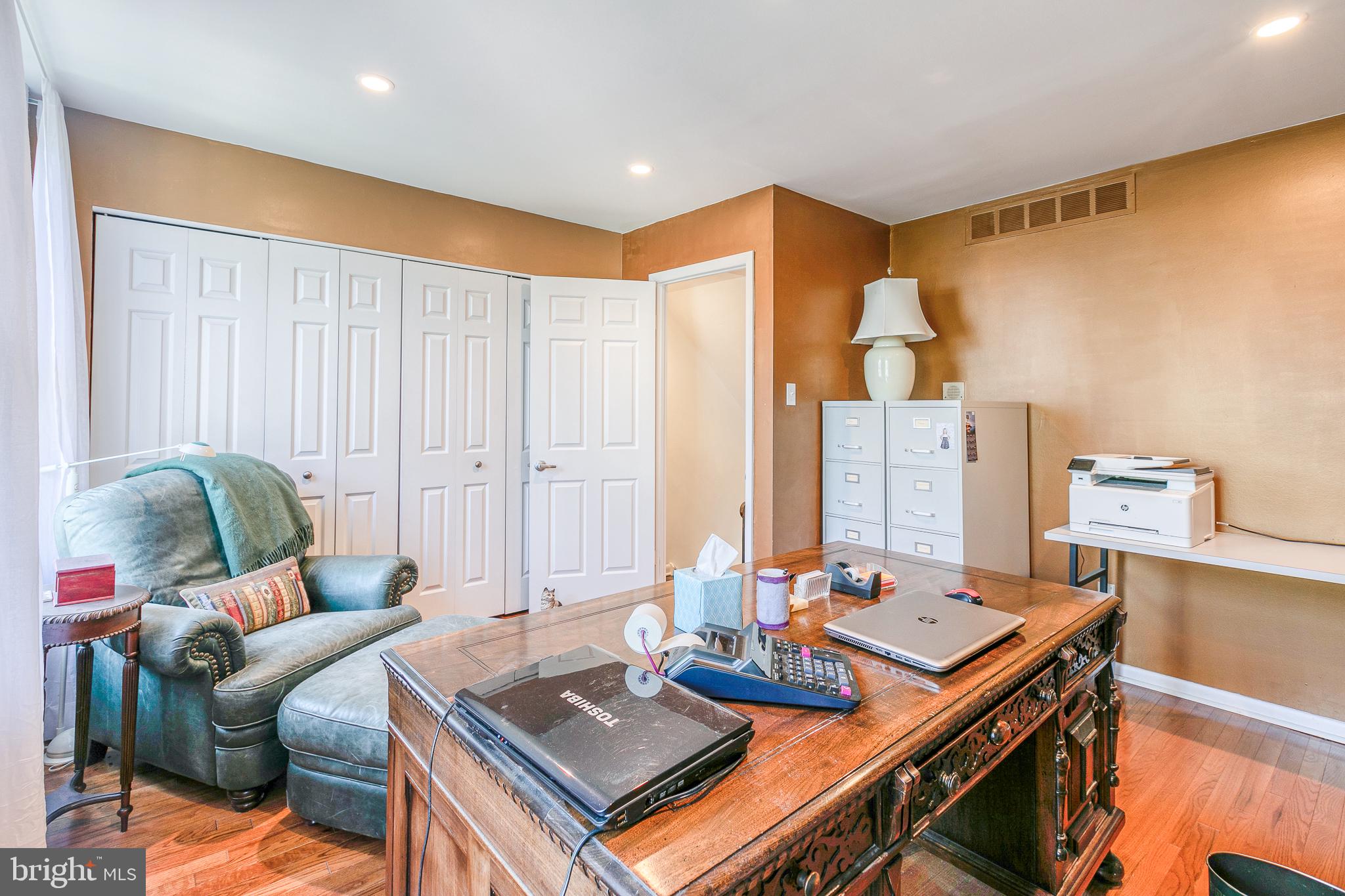 SOCIETY HILL - Residential