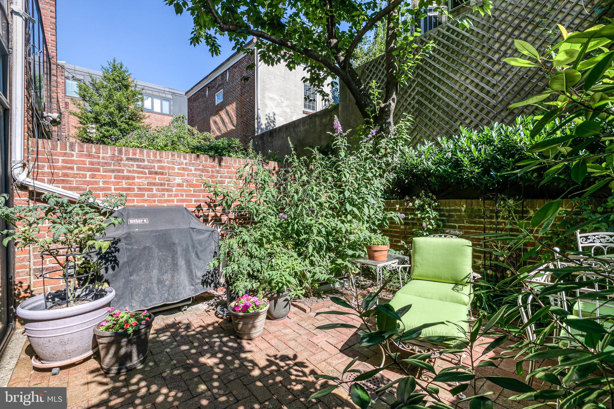 SOCIETY HILL - Residential