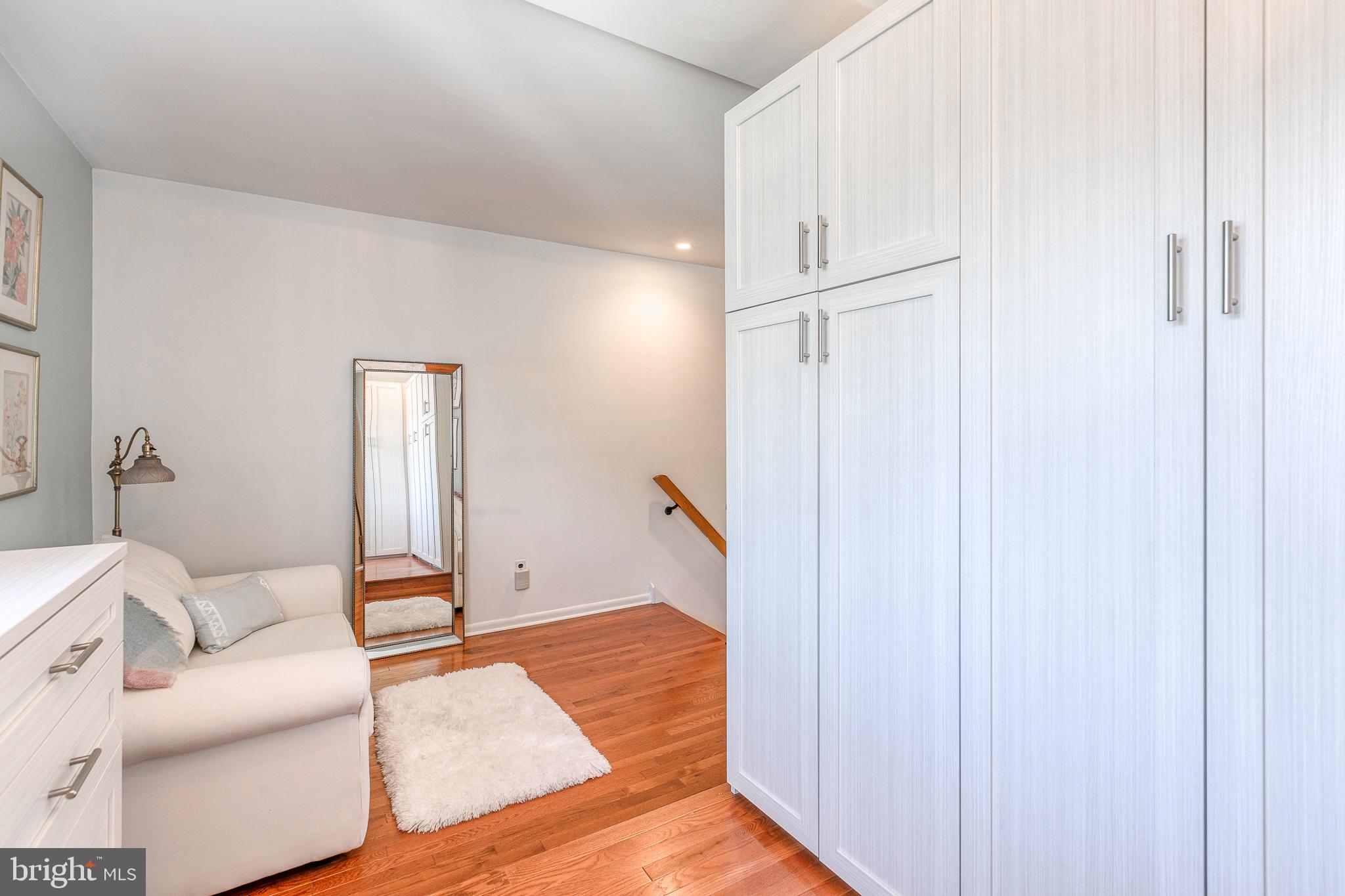 SOCIETY HILL - Residential