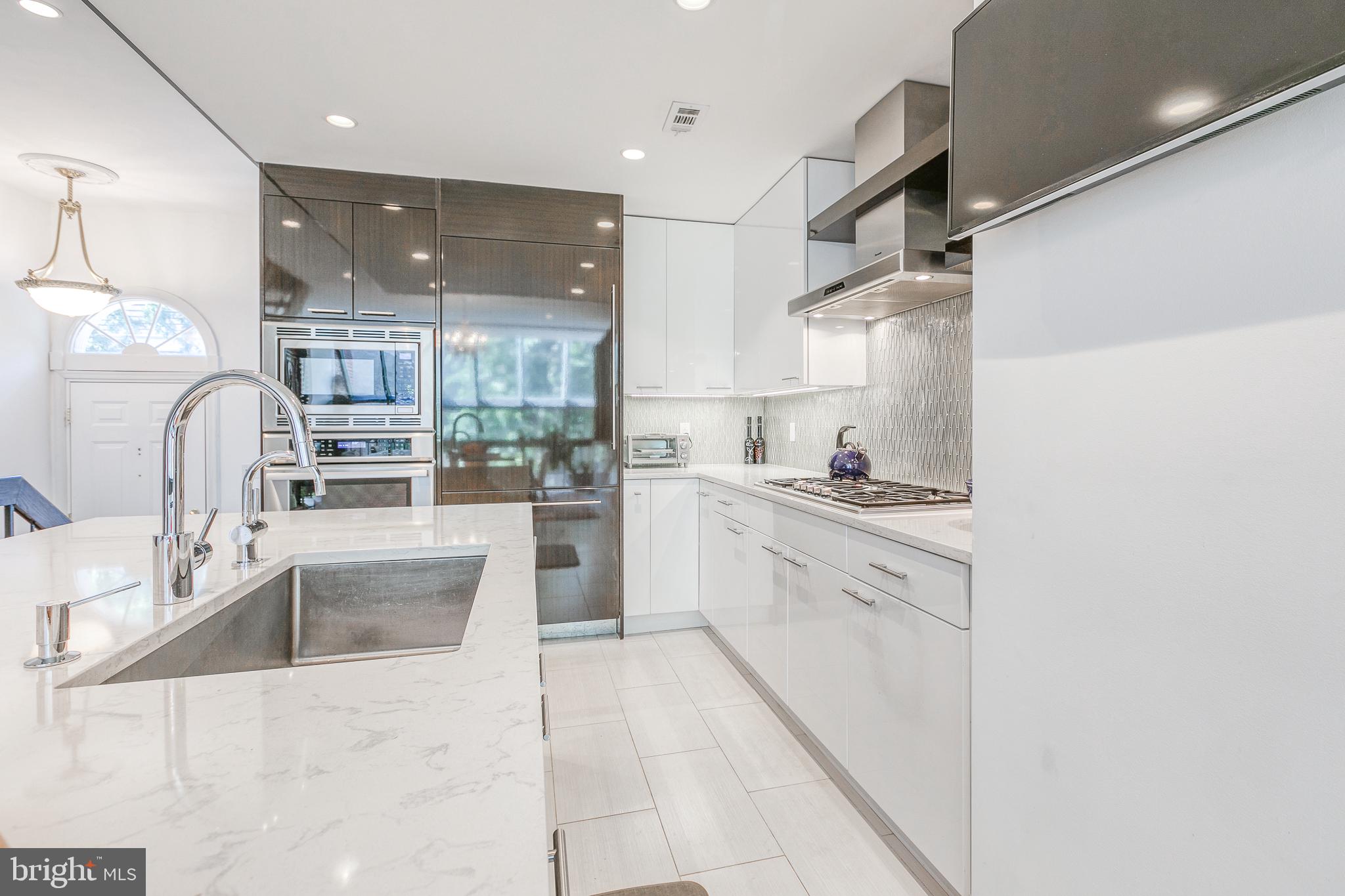 SOCIETY HILL - Residential