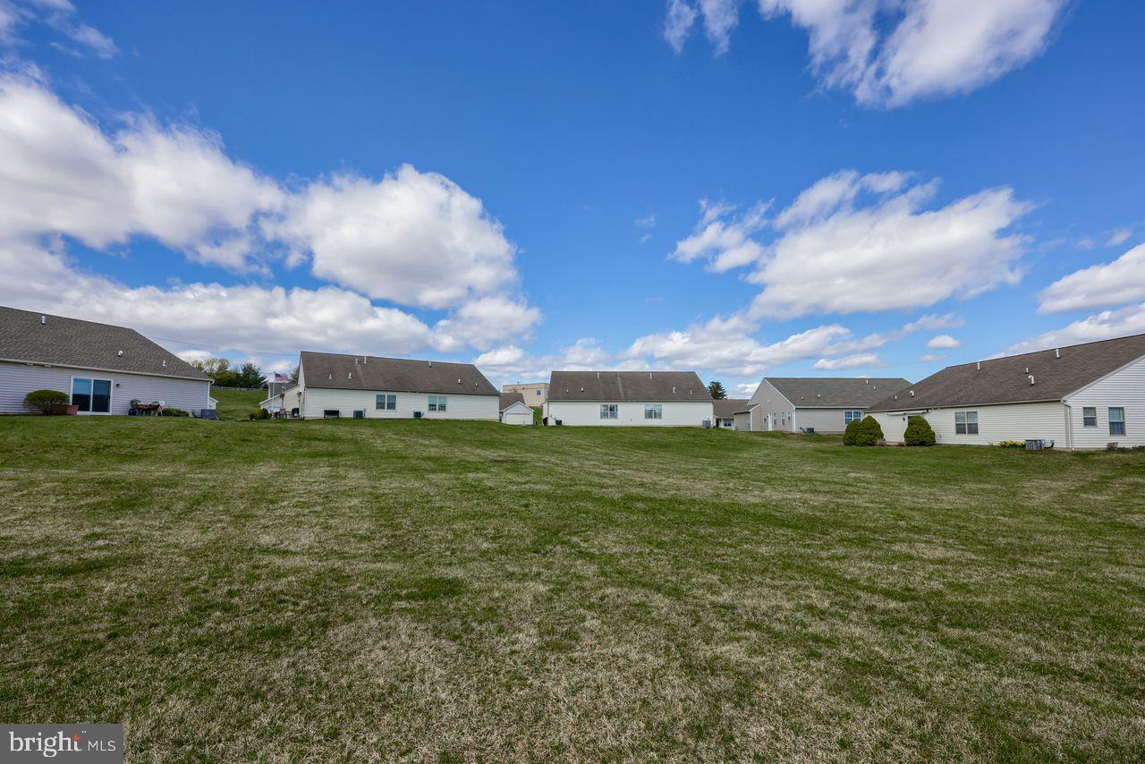 BROOKSTONE - Residential