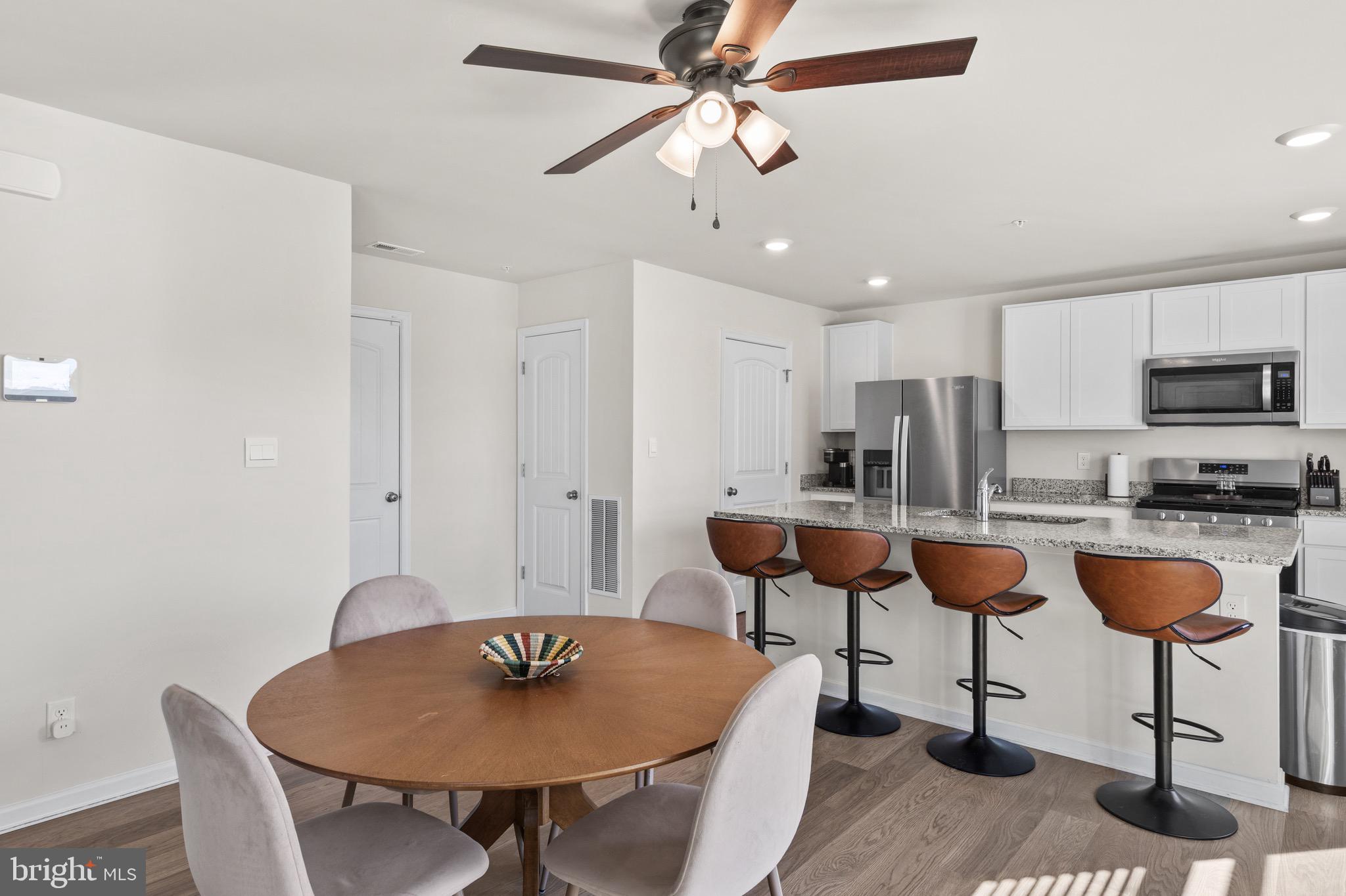 BLACK WATER LANDING - Residential