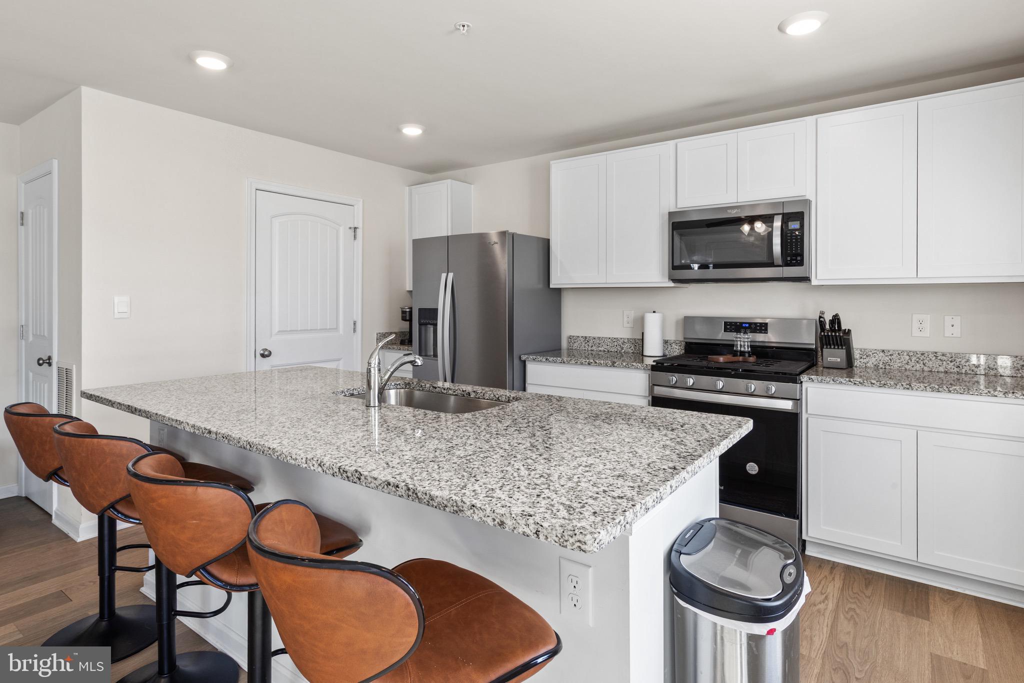 BLACK WATER LANDING - Residential