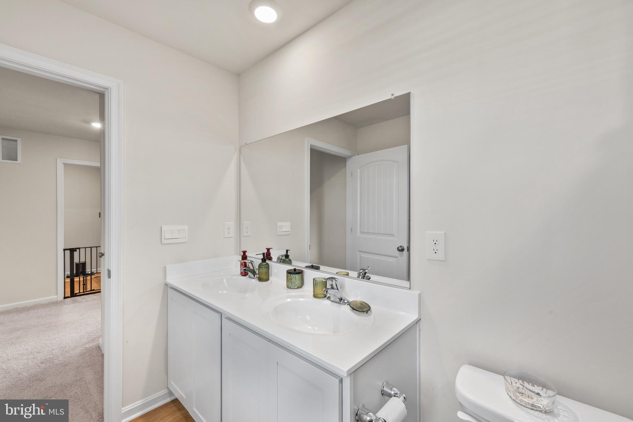 BLACK WATER LANDING - Residential