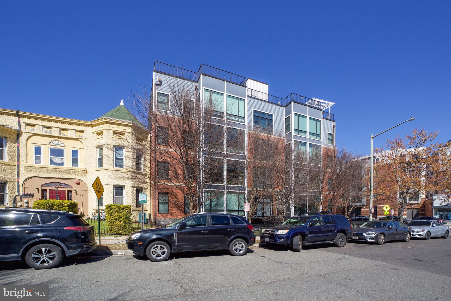 BROOKLAND - Residential Lease