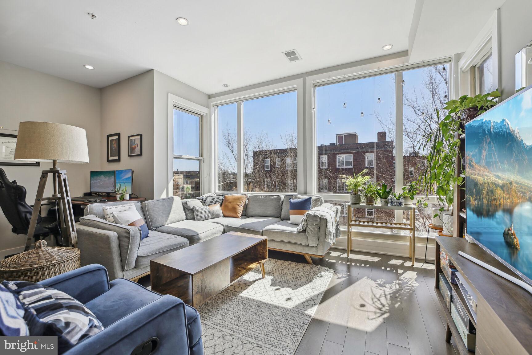BROOKLAND - Residential Lease