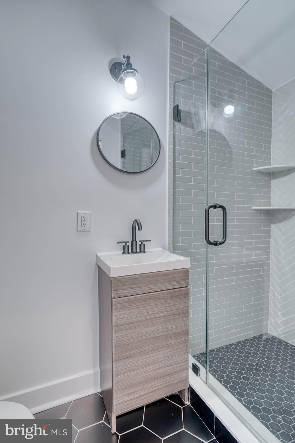 MANAYUNK - Residential