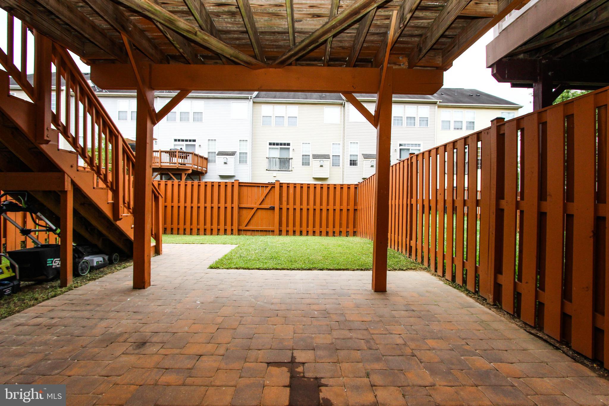 RIPPON LANDING - Residential