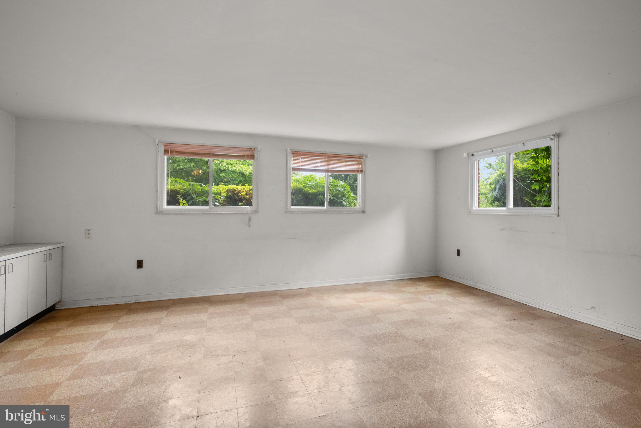 GREENWOOD KNOLLS - Residential