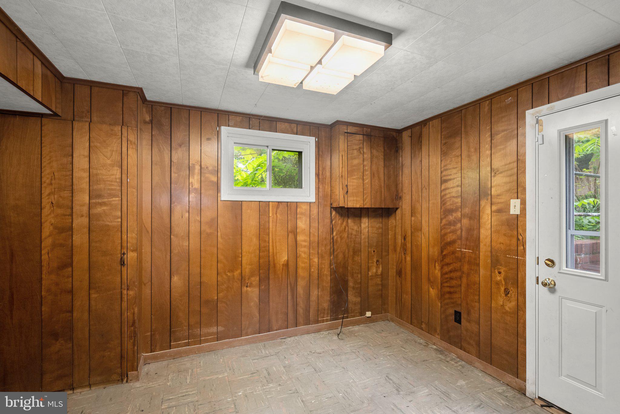 GREENWOOD KNOLLS - Residential