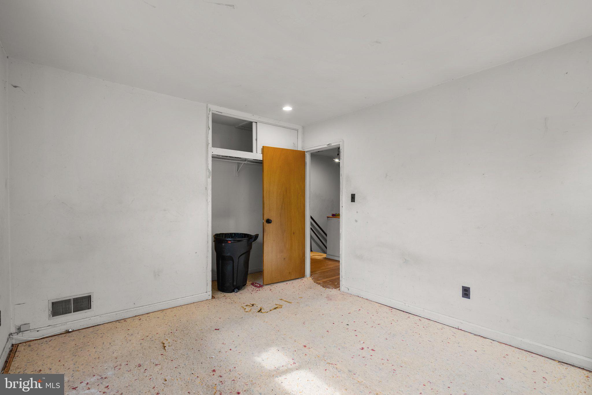 GREENWOOD KNOLLS - Residential