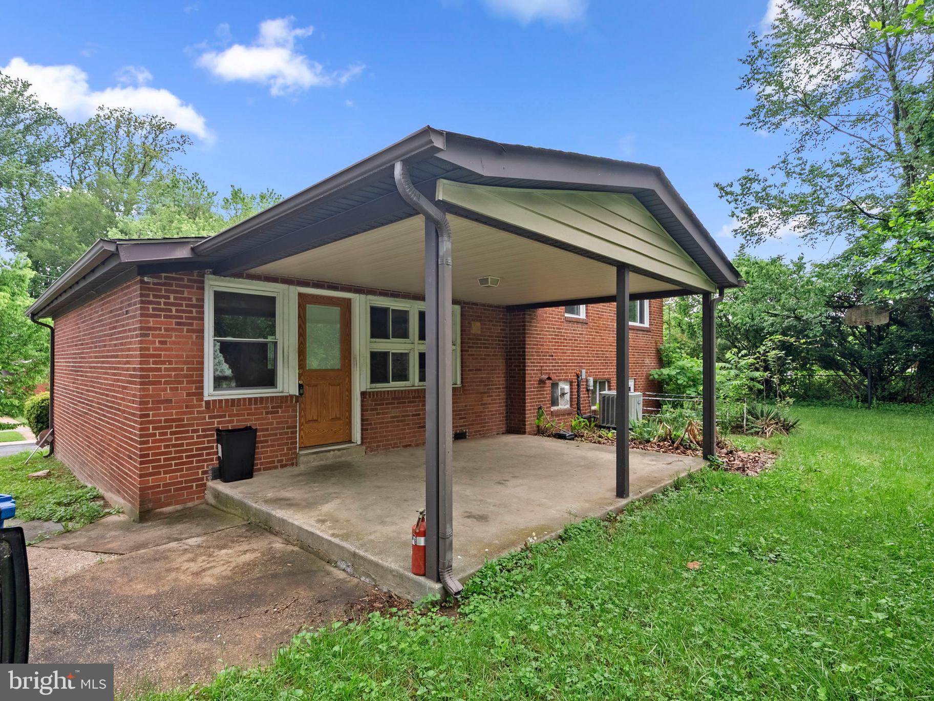 GREENWOOD KNOLLS - Residential