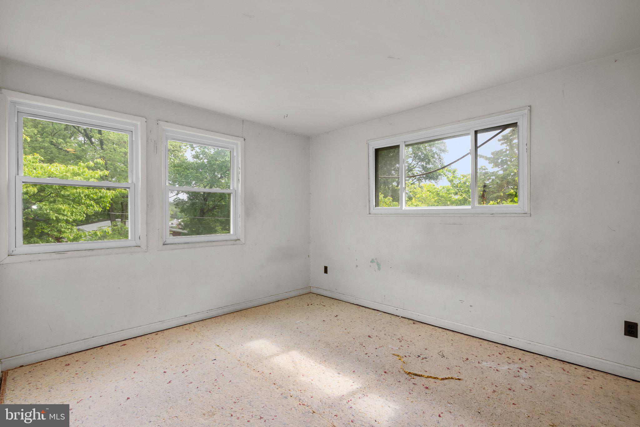 GREENWOOD KNOLLS - Residential