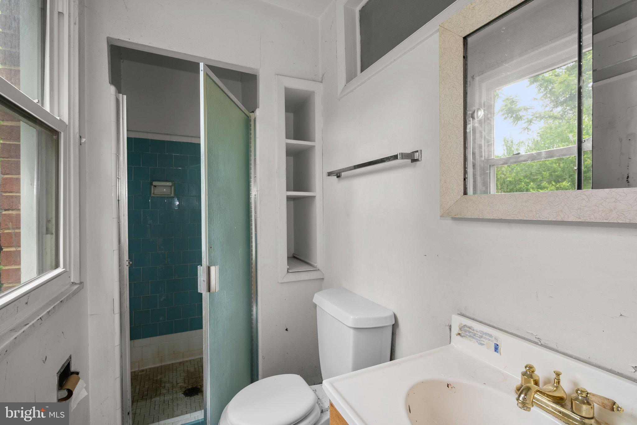 GREENWOOD KNOLLS - Residential