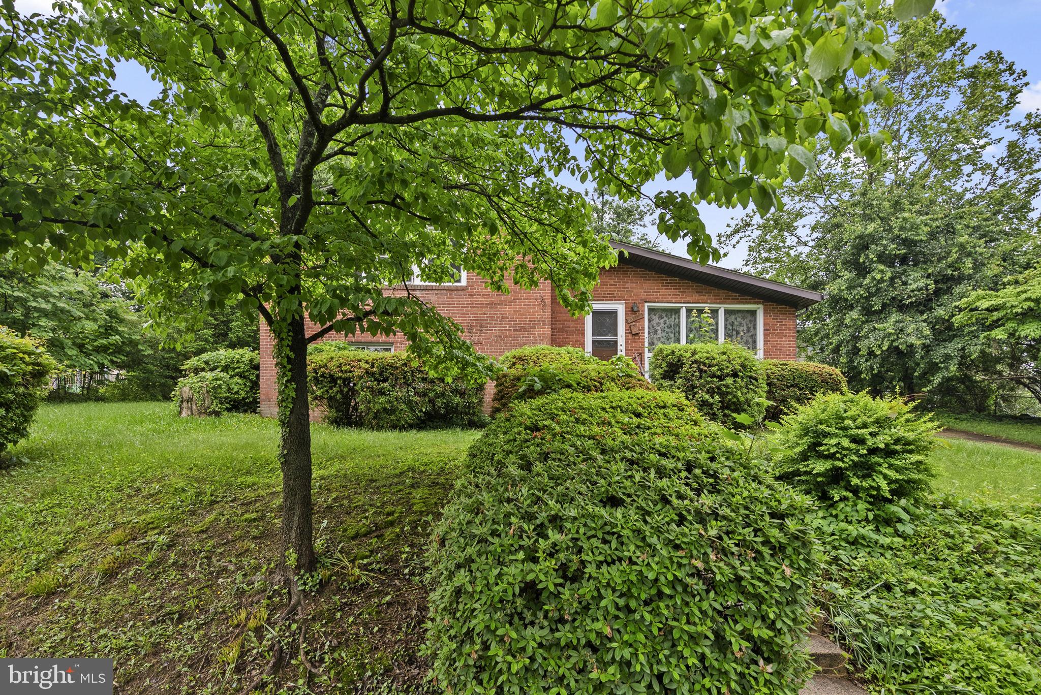 GREENWOOD KNOLLS - Residential