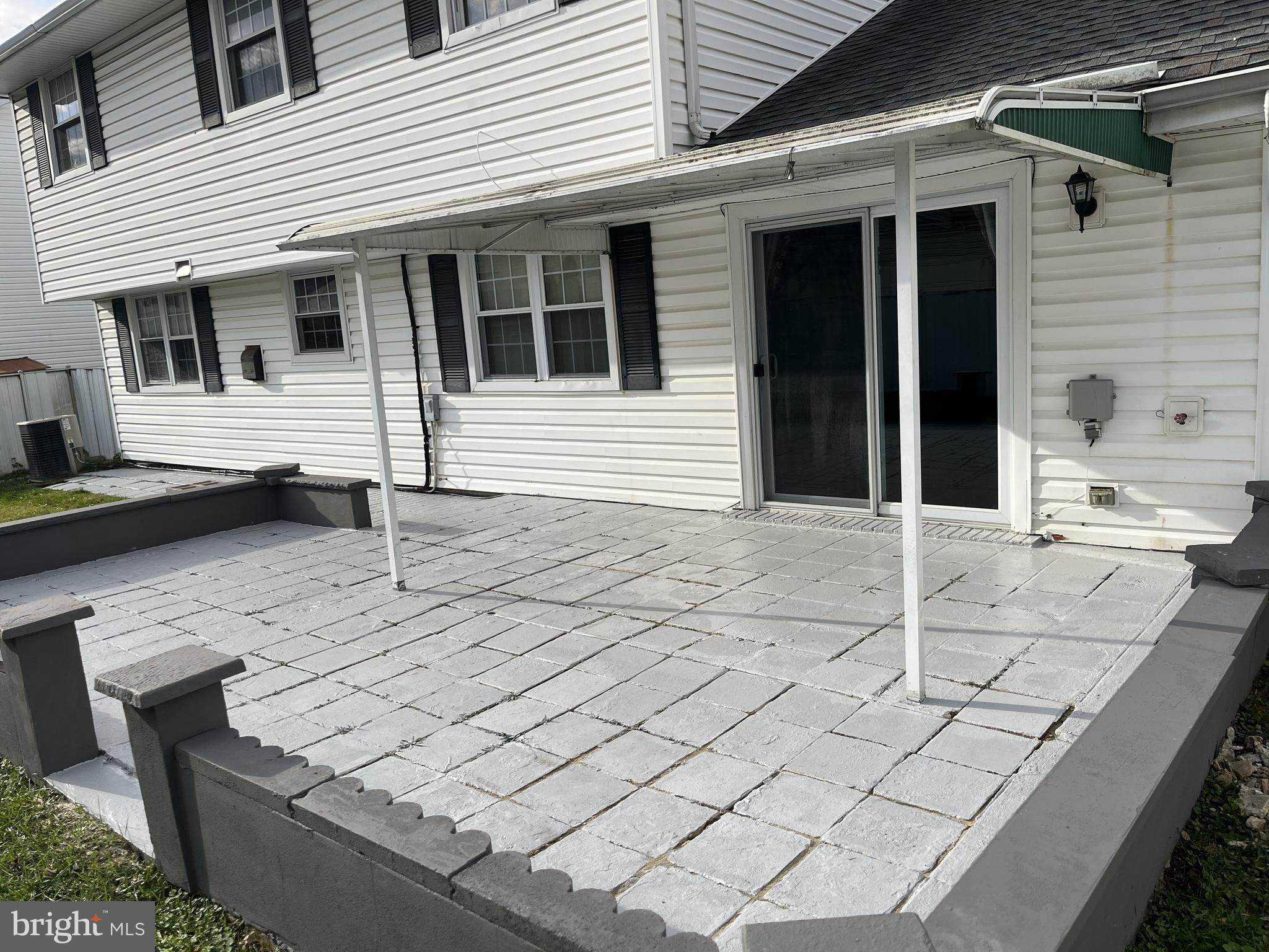 CAMELOT ESTATES - Residential