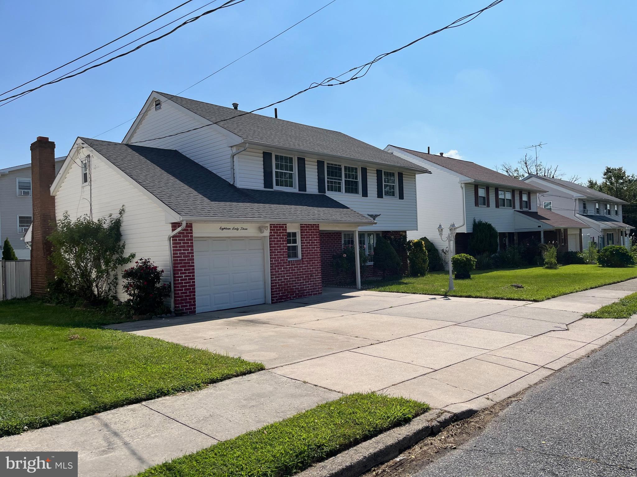 CAMELOT ESTATES - Residential