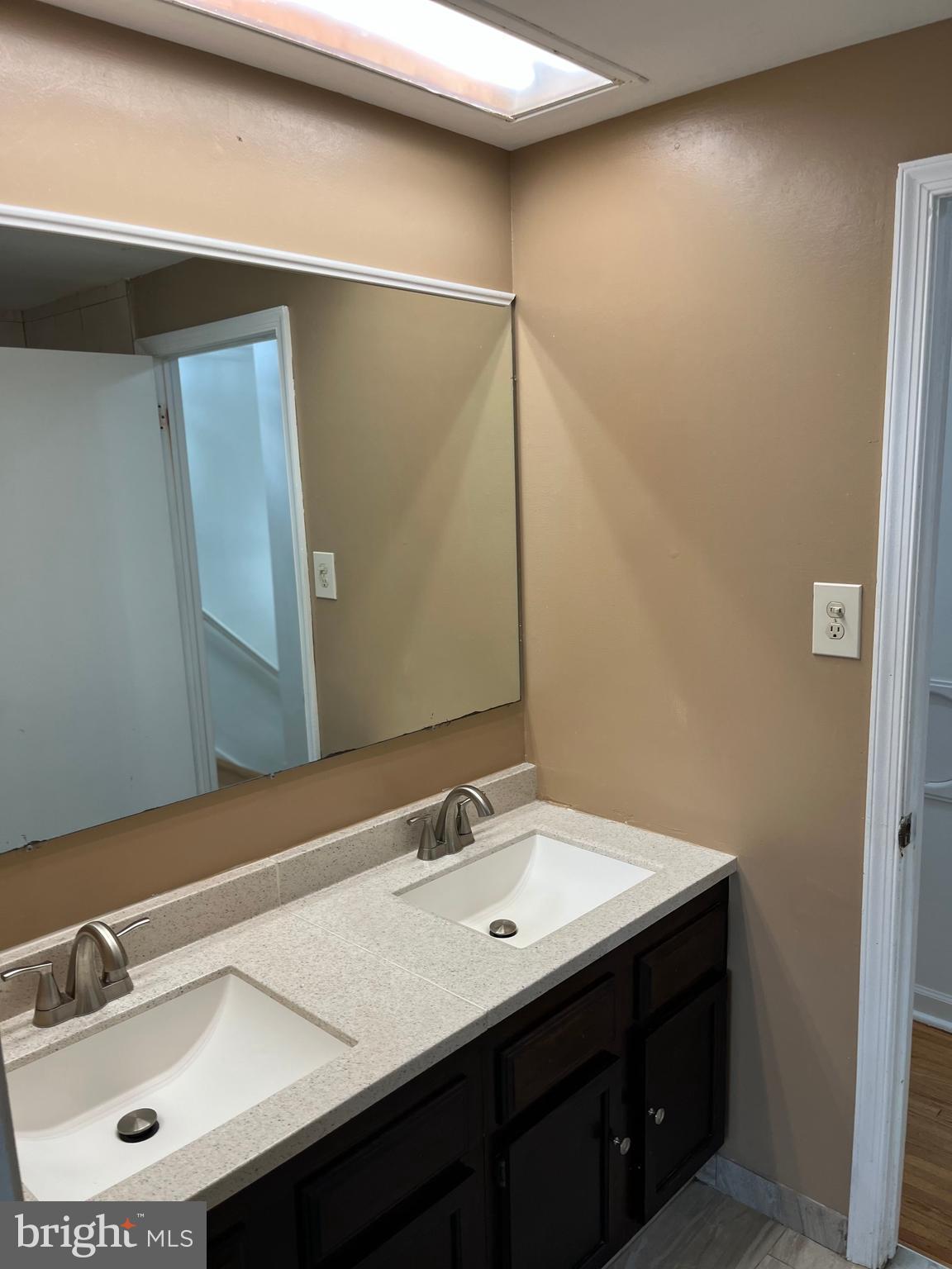 CAMELOT ESTATES - Residential