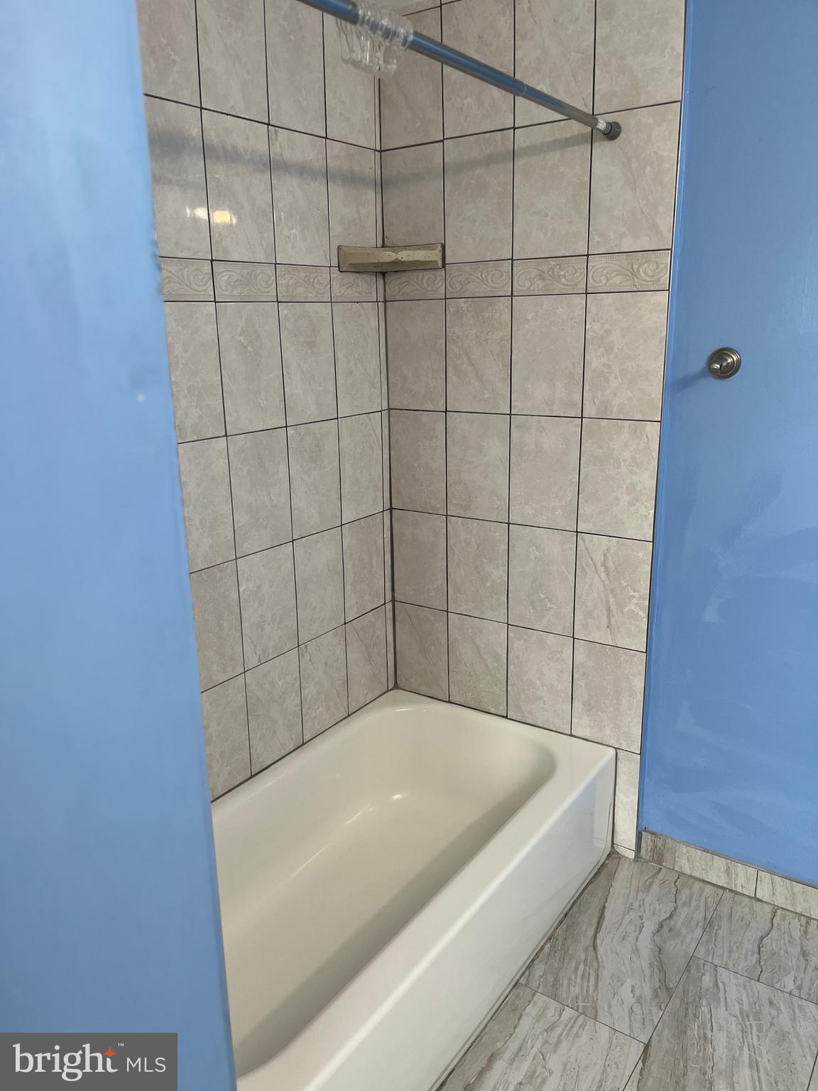 CAMELOT ESTATES - Residential