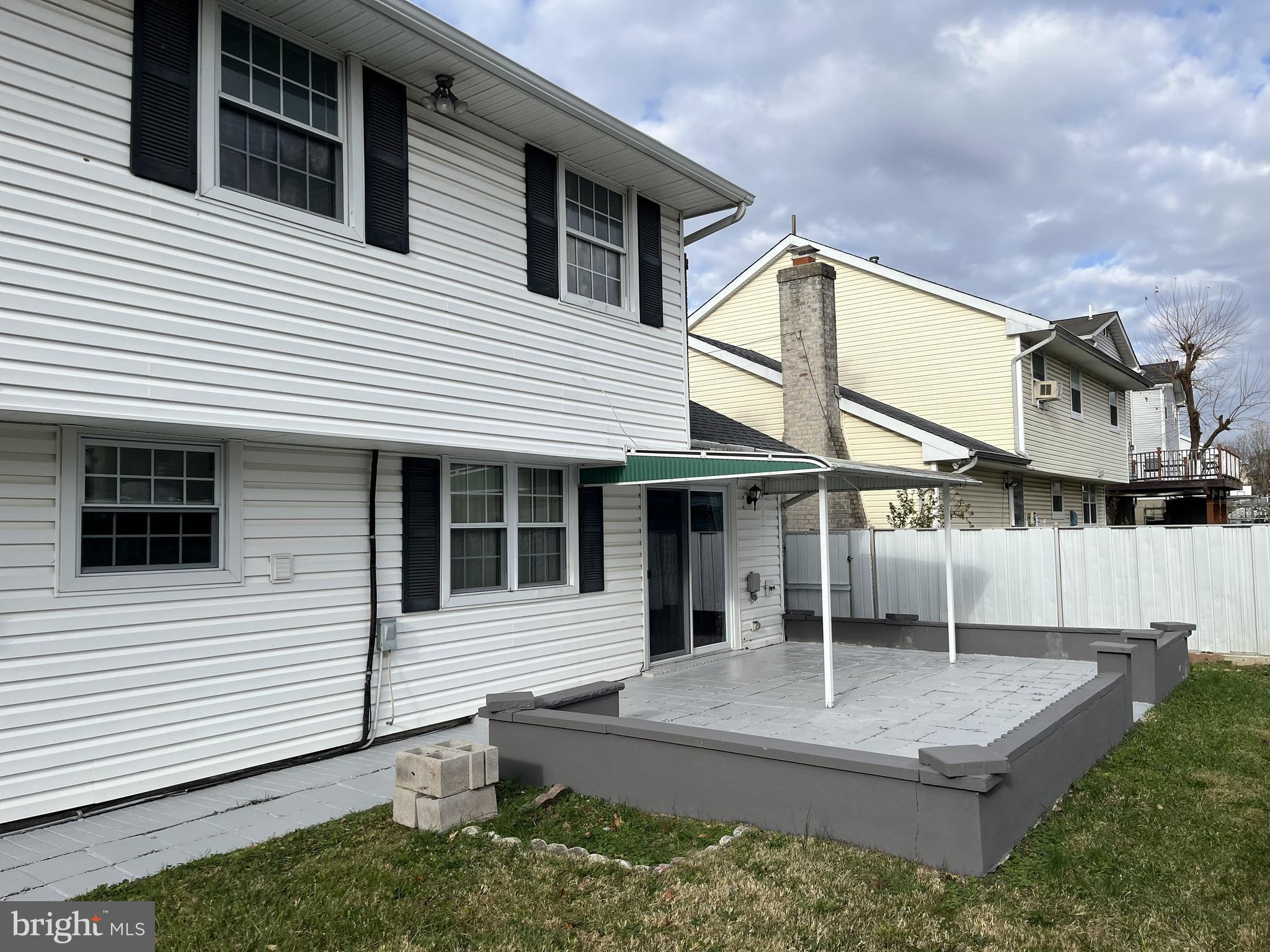 CAMELOT ESTATES - Residential