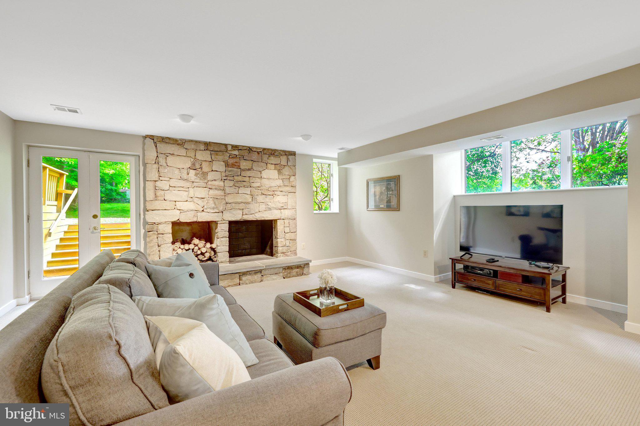GEORGETOWN MANOR ESTATES - Residential