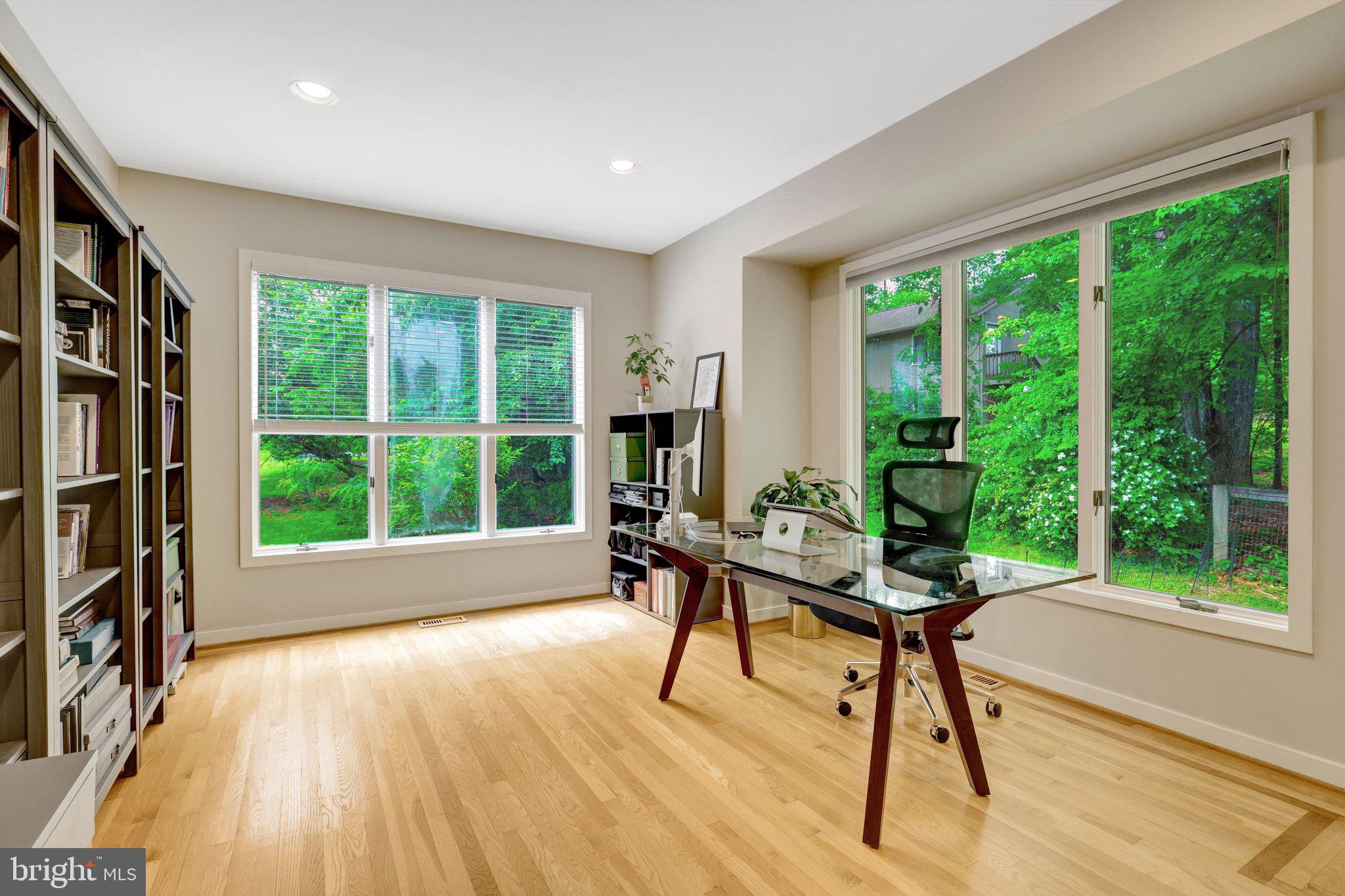 GEORGETOWN MANOR ESTATES - Residential