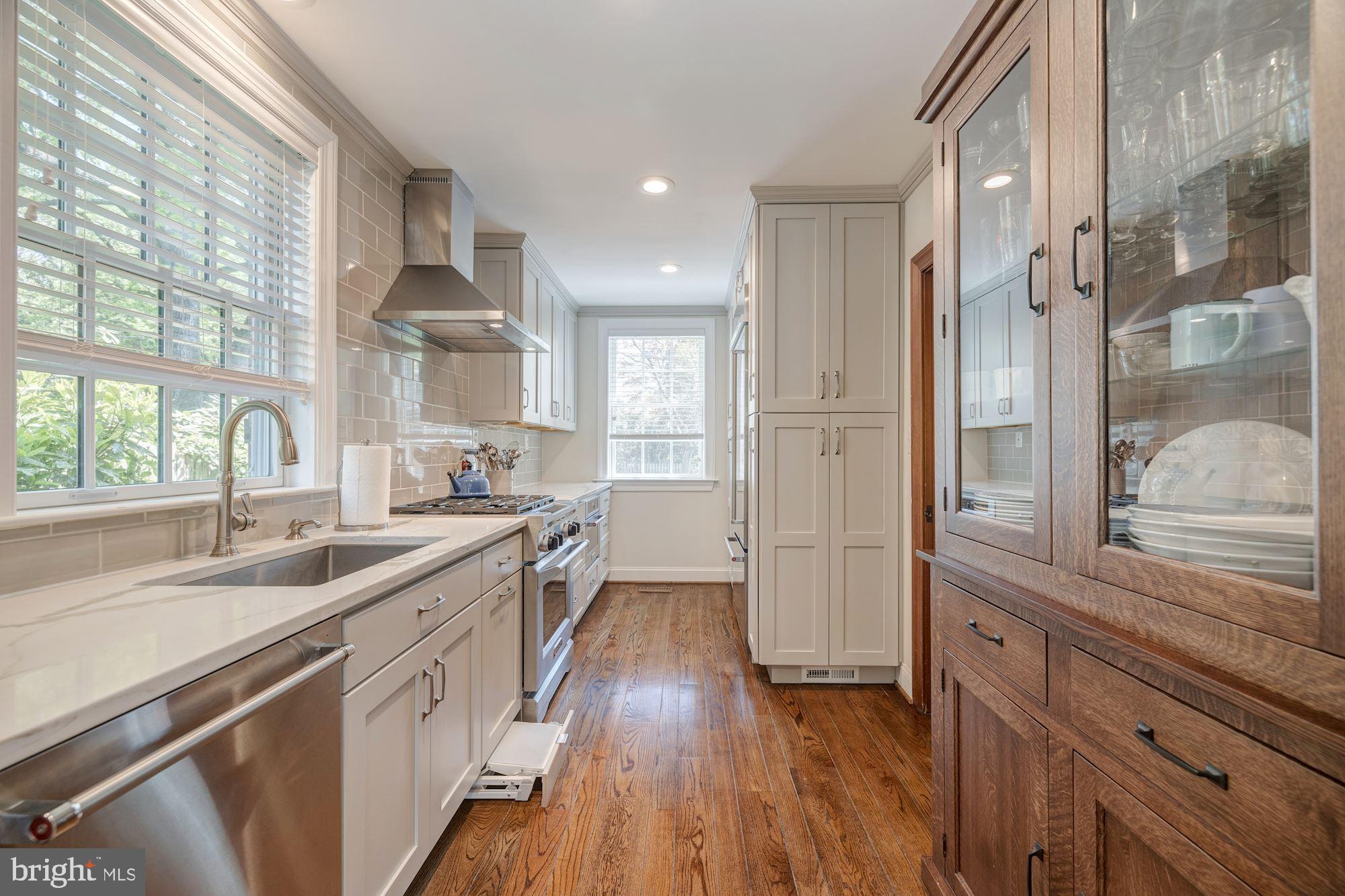 CHEVY CHASE VILLAGE - Residential