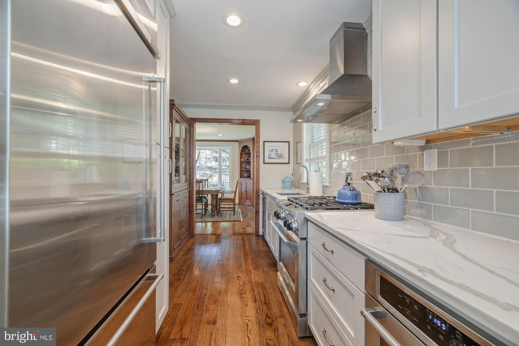 CHEVY CHASE VILLAGE - Residential