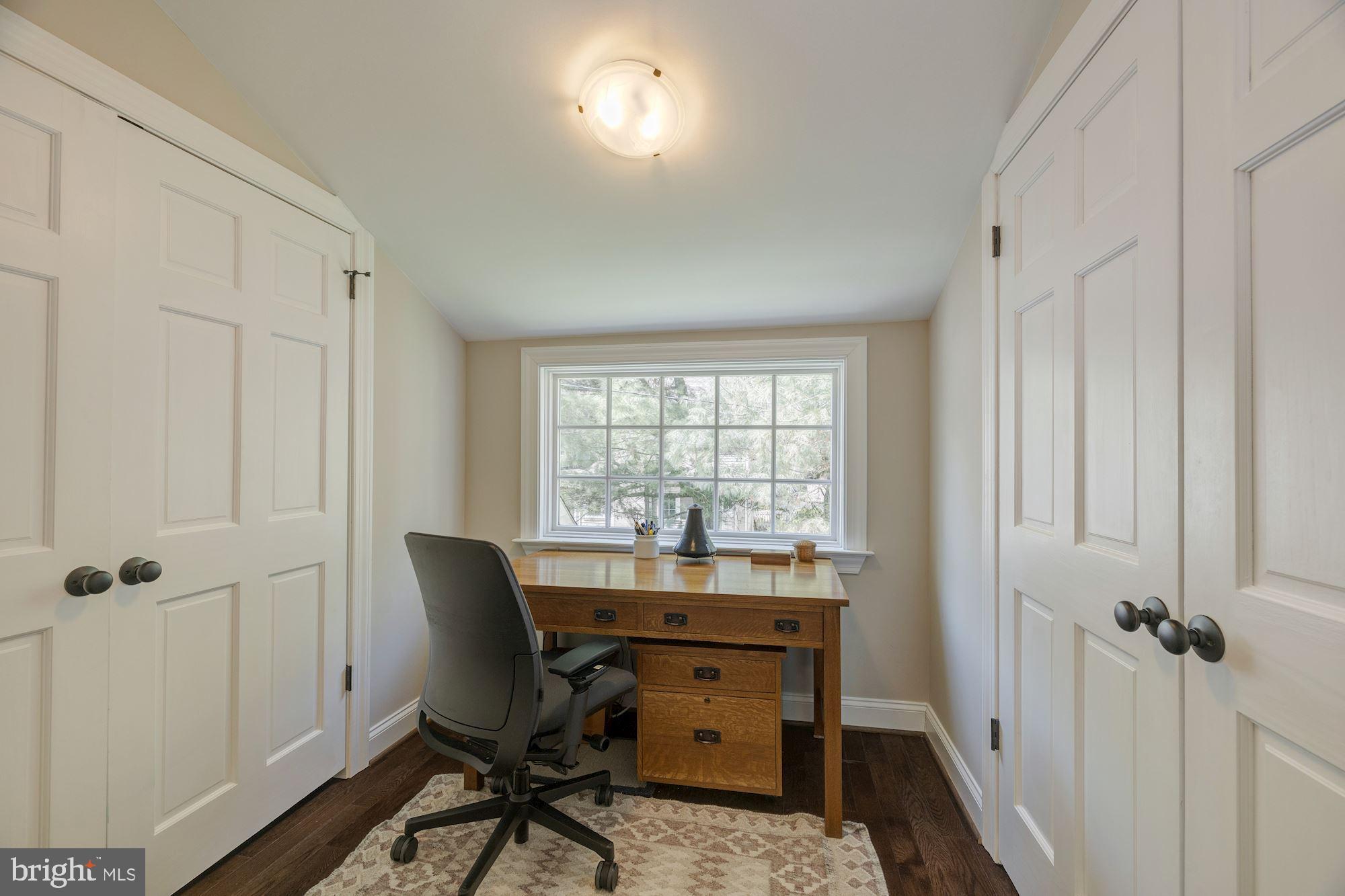 CHEVY CHASE VILLAGE - Residential