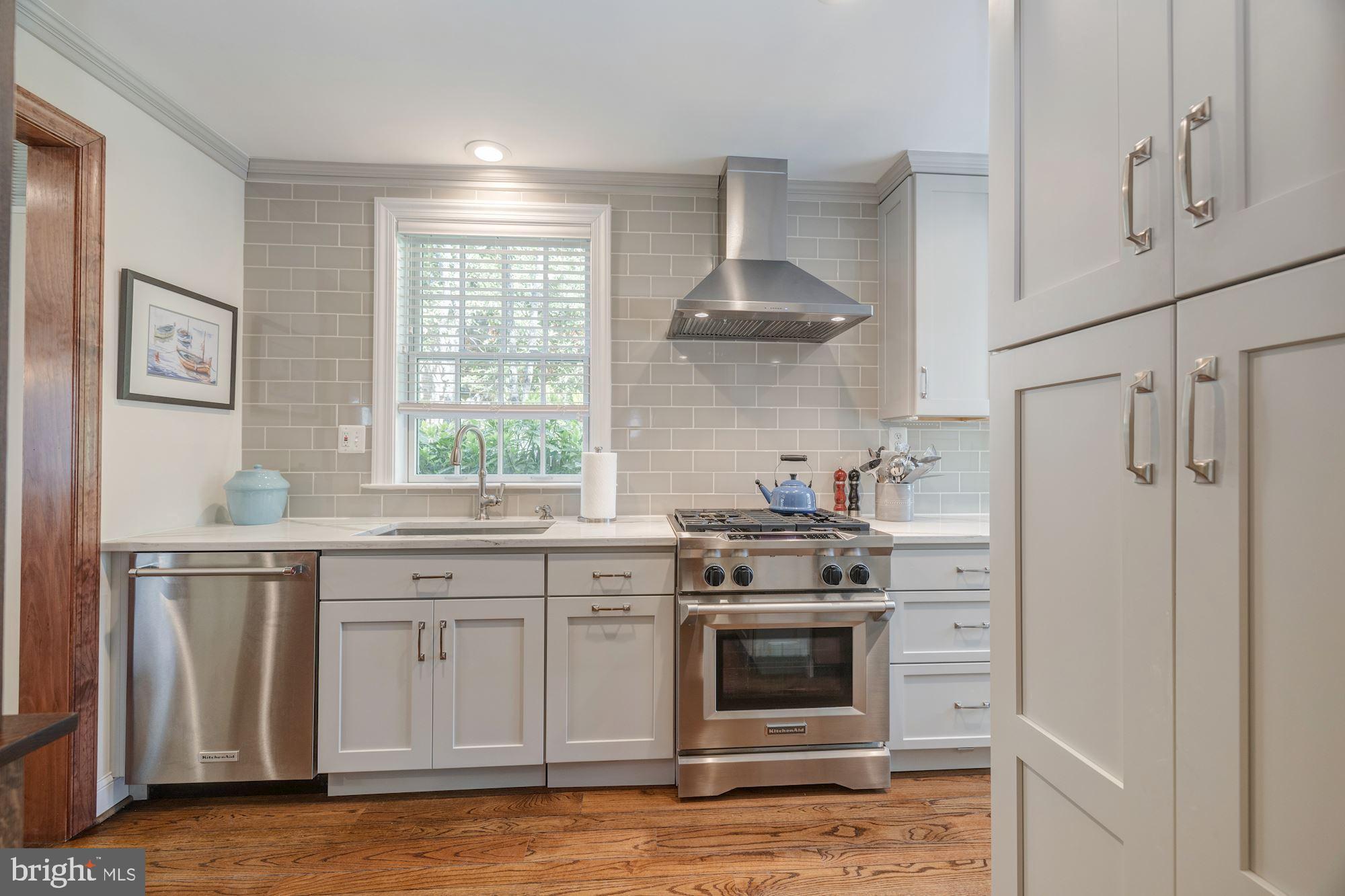 CHEVY CHASE VILLAGE - Residential