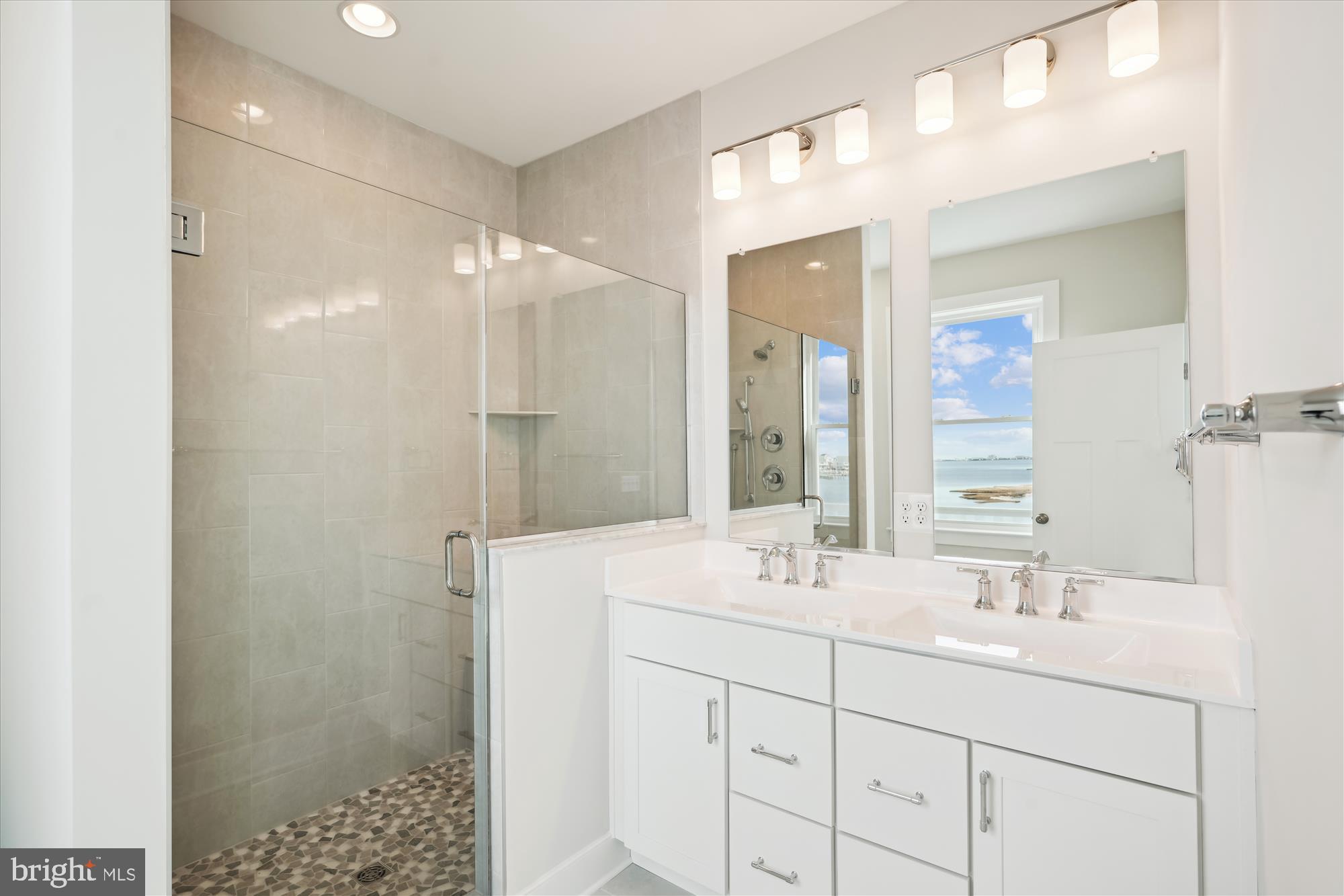 EVEN TIDE - Residential