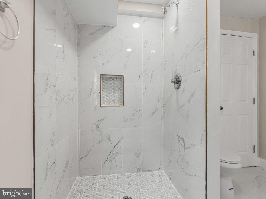 GLEN GARDENS - Residential