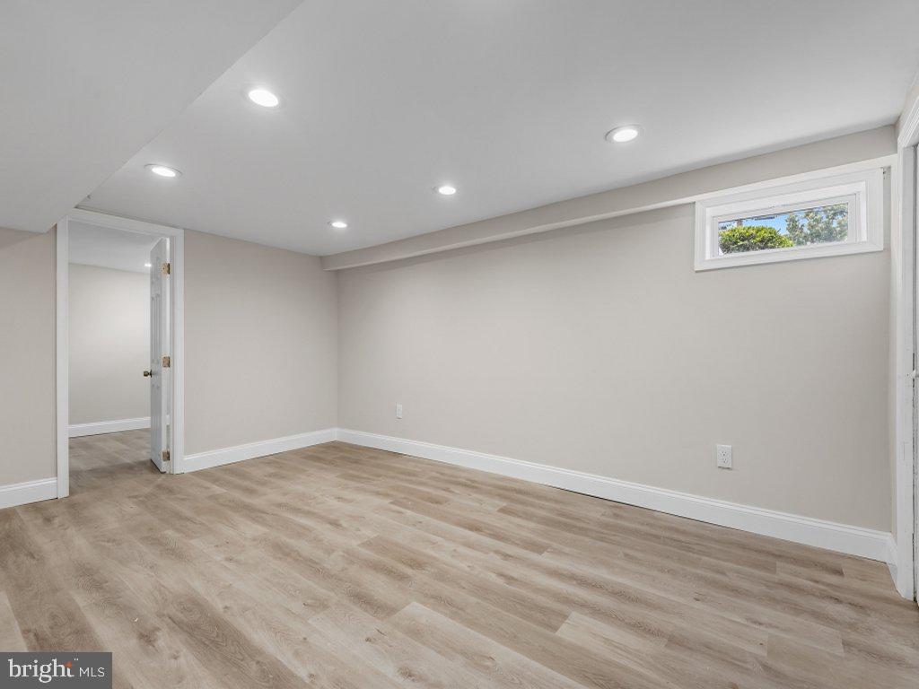 GLEN GARDENS - Residential