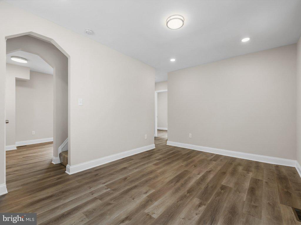 GLEN GARDENS - Residential