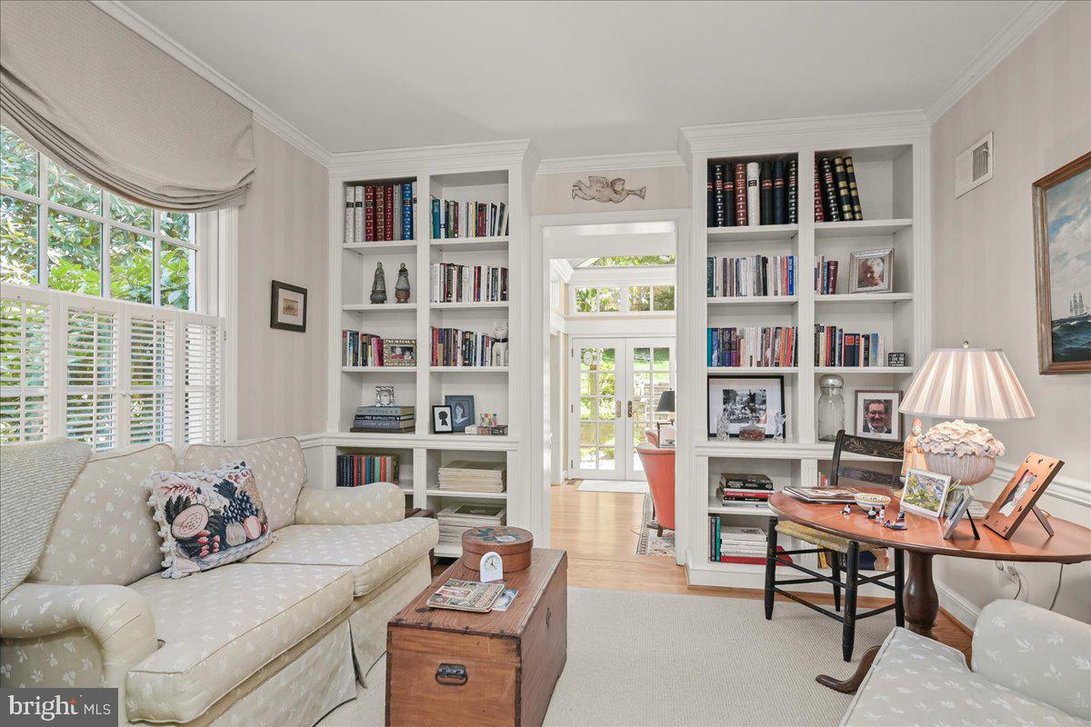 WOODACRES - Residential