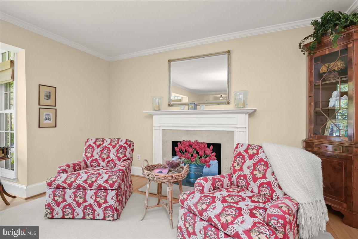 WOODACRES - Residential