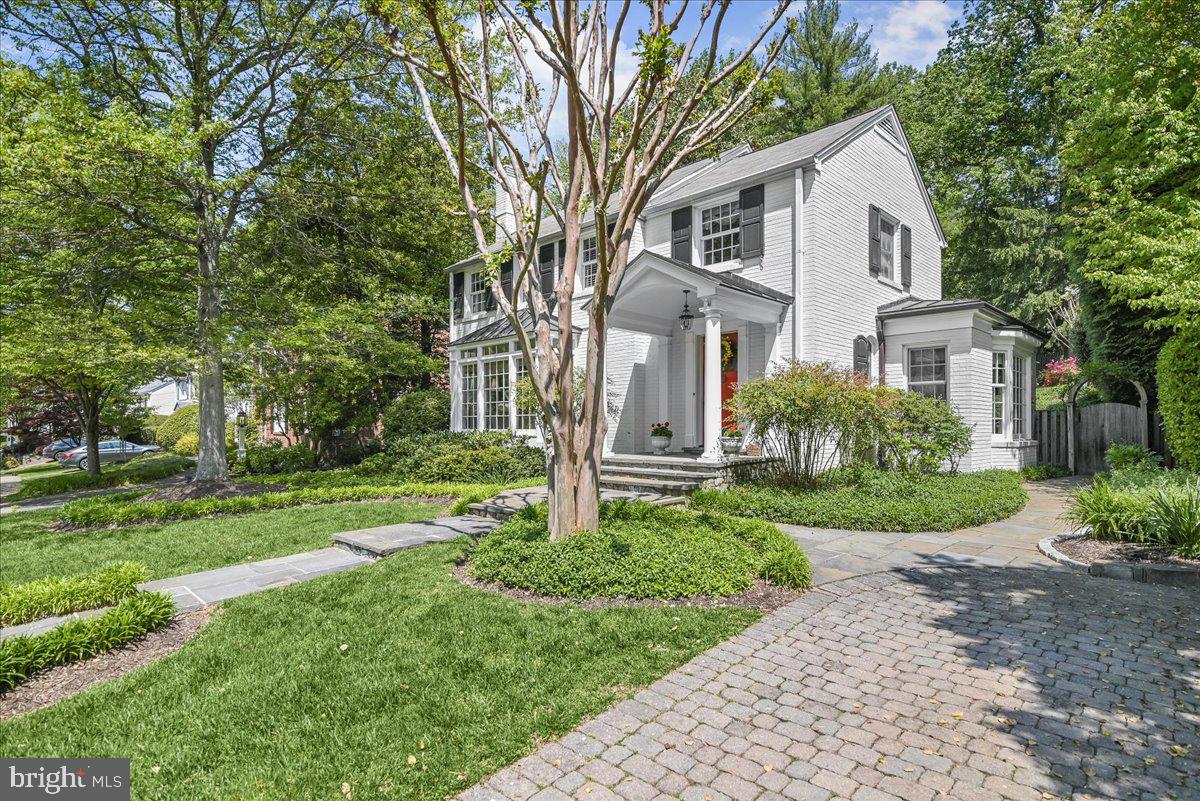 WOODACRES - Residential